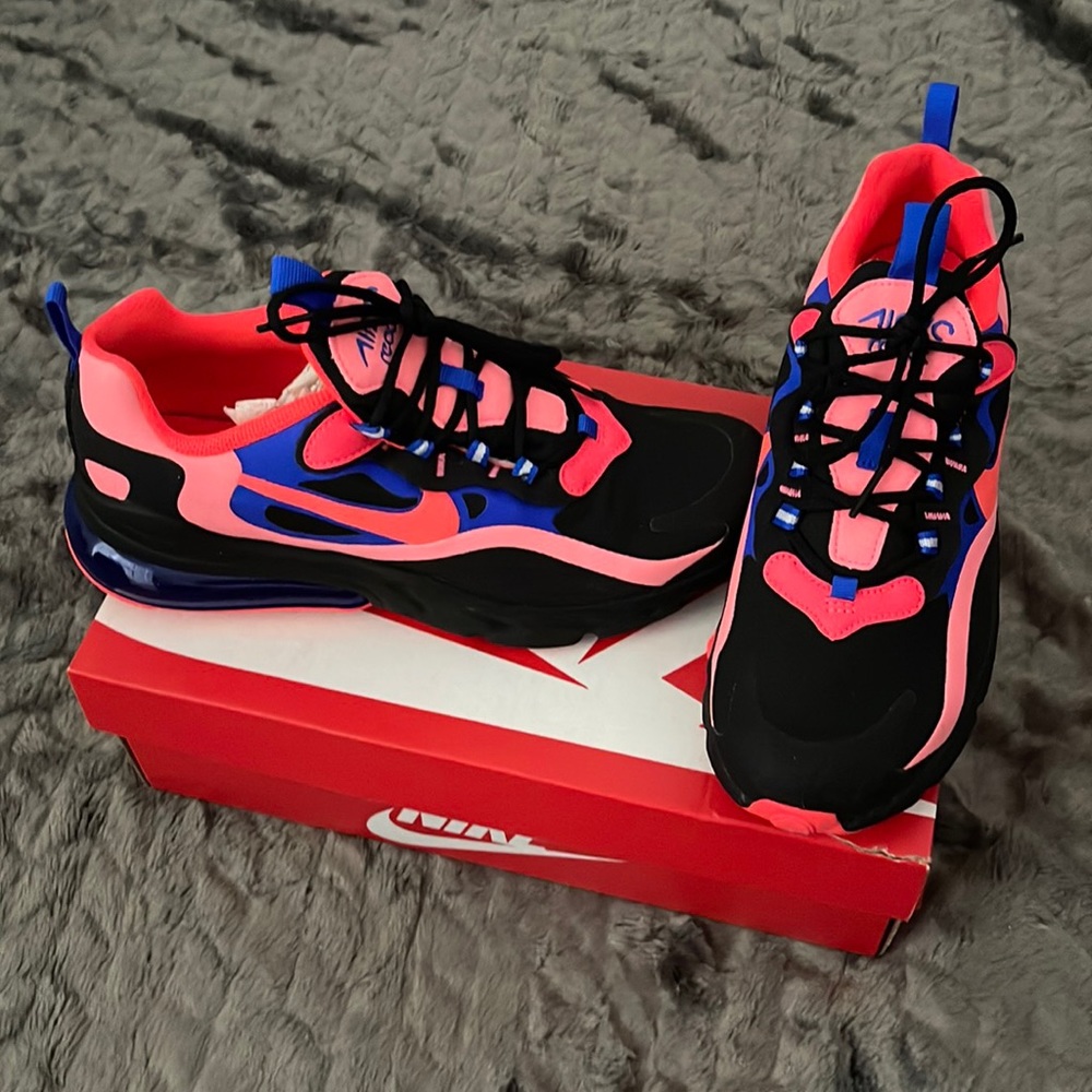 Nike Air Max 270 React (Grade School)